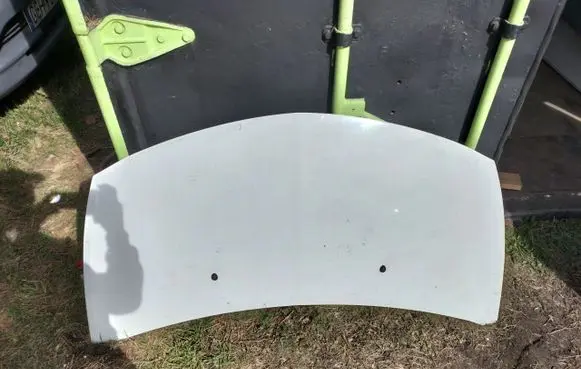 Renault Clio III Engine bonnet/hood