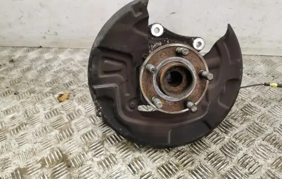 Ford Galaxy Rear wheel hub