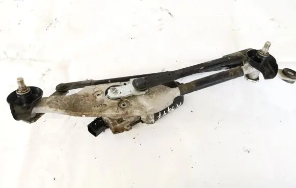 Hyundai Tucson TL Front wiper linkage and motor