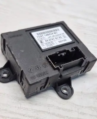 Volvo V70 Door control unit/module 7G9T14B534BC 14C236BC 0507918102