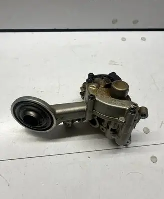 Audi S5 Tool box 06E115105AD