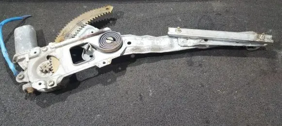 Subaru Impreza I Sliding door window regulator with motor