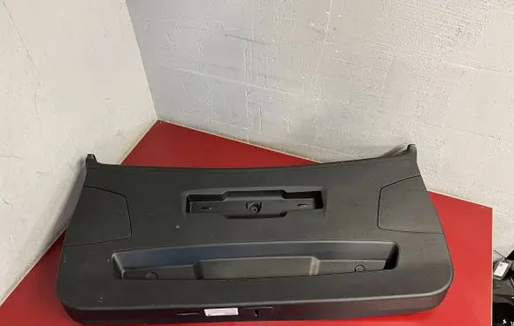 BMW X1 F48 F49 Tailgate/boot lid cover trim 7350851 7350844