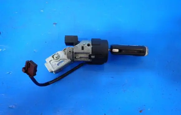 Citroen DS3 Ignition lock 9663123380