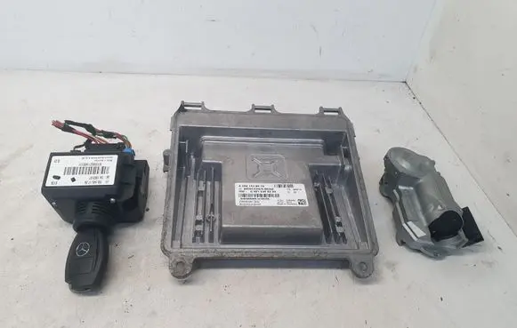 Mercedes-Benz R W251 Engine ECU kit and lock set A2661536679 1695451708