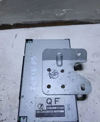Subaru Forester SF Gearbox control unit/module 31711AD670 A64000D0A