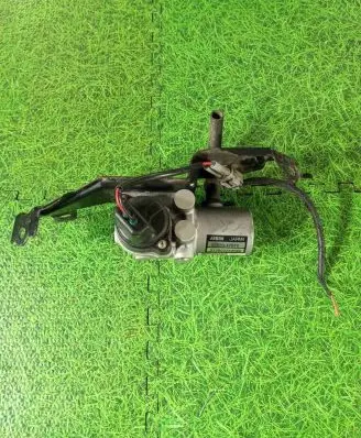 Toyota Prius (NHW20) Master brake cylinder 4727047010