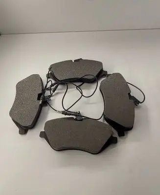 Peugeot 607 Brake pads (front) LP1891