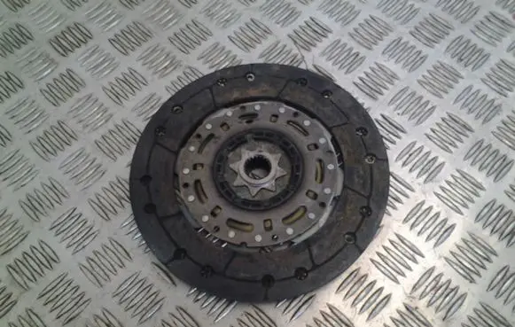 Opel Vectra C Clutch pressure plate 323066510