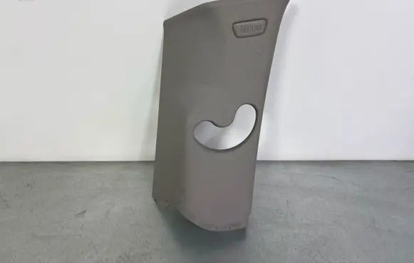 BMW 2 F46 (C) pillar trim 7329589