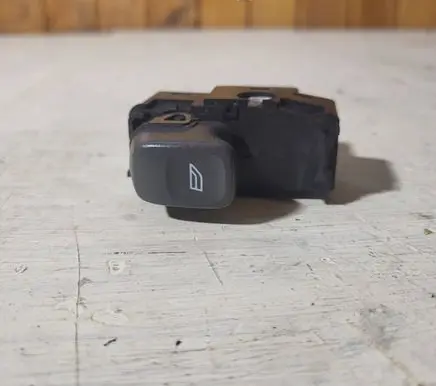 Volvo S60 Electric window control switch 9472275 02W282