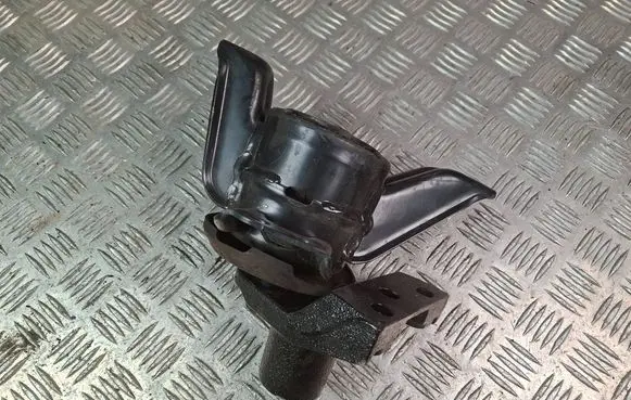 KIA Sorento Engine mount bracket 21810C5200