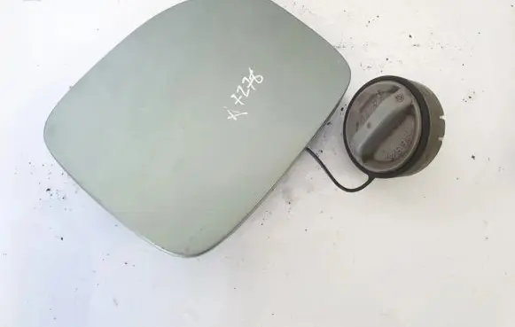 Toyota Avensis T220 Fuel tank cap