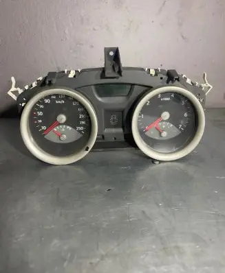 Renault Megane I Speedometer (instrument cluster) 8200306538 35110419 PEAB026358