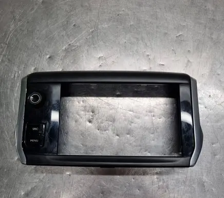 Peugeot 2008 I Radio/GPS head unit trim 9673861377