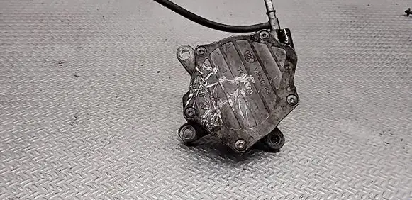 Toyota Corolla Verso AR10 Vacuum pump