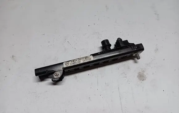 Mercedes-Benz GLK (X204) Seat belt adjustment rail A2048600788 33056245