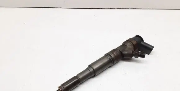 BMW 5 E60 E61 Fuel injector 7794652 0445110212