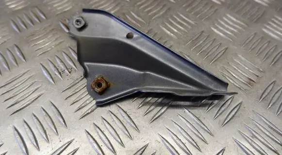 Lexus GS 250 350 300H 450H Fender mounting bracket