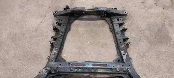 Renault Scenic I Front subframe