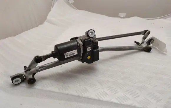 Ford Mustang VI Front wiper linkage and motor FR3B17500AC W000048326