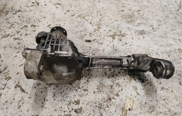 Nissan Pathfinder R51 Front differential EA013