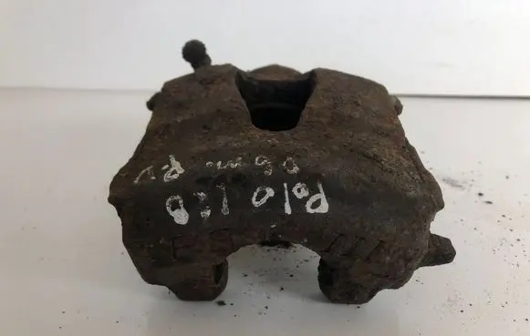 Volkswagen Polo Front brake caliper