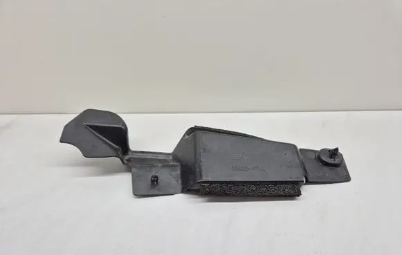 Toyota Prius (XW30) Fender end trim 5382547010