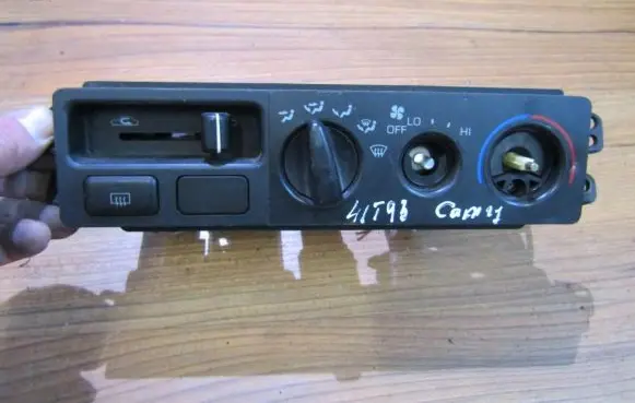Toyota Camry Climate control unit 3559112090