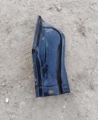 BMW 5 E60 E61 Air filter box cover 7789109
