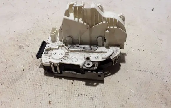 Dodge Durango Front door lock 04589924AG
