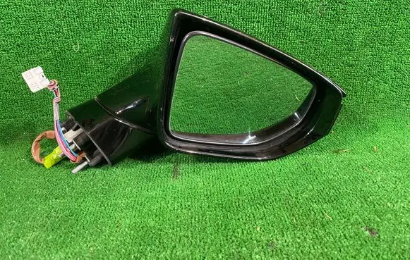 Lexus UX Front door electric wing mirror