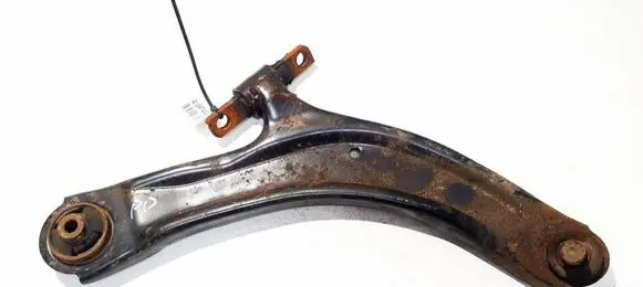 Nissan Qashqai Front lower control arm/wishbone 