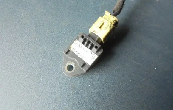 Maserati Quattroporte Airbag deployment crash/impact sensor 201232B1062B5