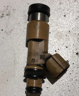 Subaru Legacy Fuel injector