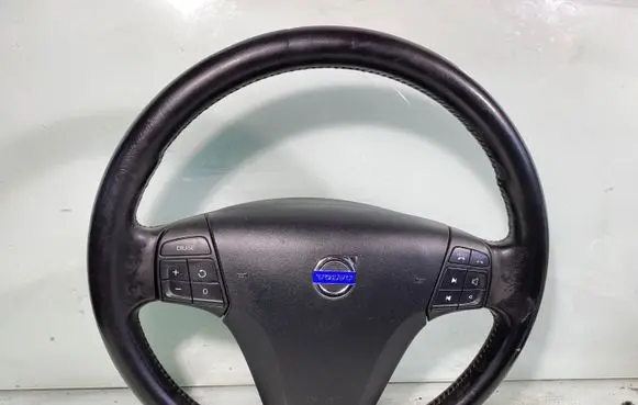 Volvo V50 Steering wheel