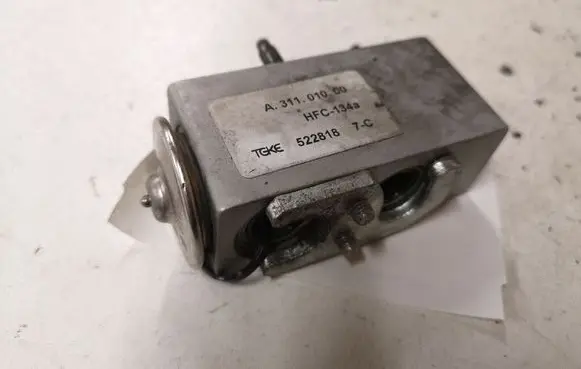 Citroen C4 I Picasso Air conditioning (A/C) expansion valve 522818 A31101000