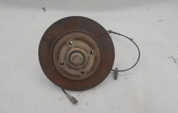 Citroen Berlingo Rear wheel hub spindle/knuckle 