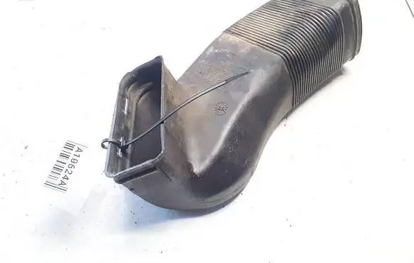 Audi A6 S6 C5 4B Air intake hose/pipe 8d0129617e