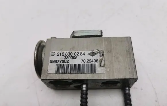 Air conditioning (A/C) expansion valve