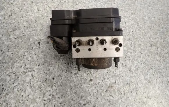 Nissan X-Trail T30 Master brake cylinder
