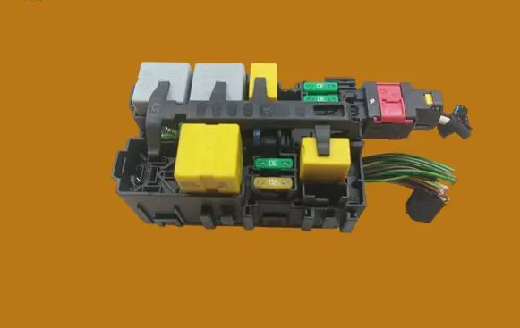 Peugeot 308 Fuse box set 9806192580