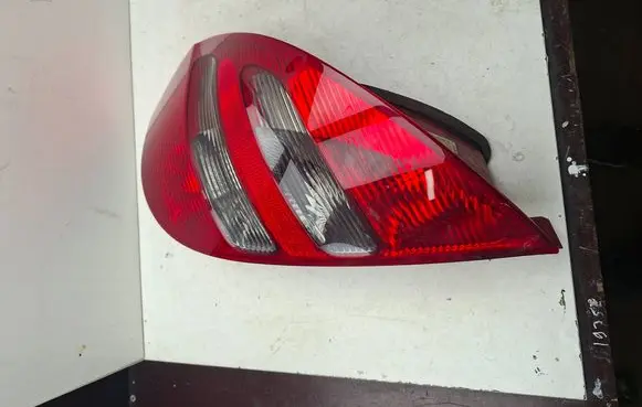 Mercedes-Benz A W169 Rear/tail lights A1698201064 3330728010