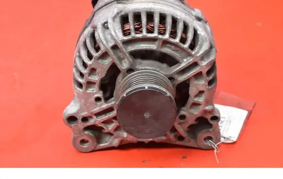 Skoda Octavia Mk2 (1Z) Generator/alternator 03C903023A