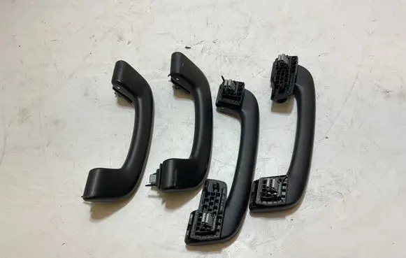 BMW 3 G20 G21 A set of handles for the ceiling