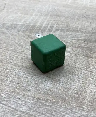 Opel Omega B2 Other relay 03447012