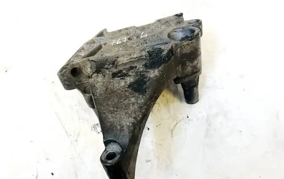 Volkswagen PASSAT B6 Engine mounting bracket 03g1992507g