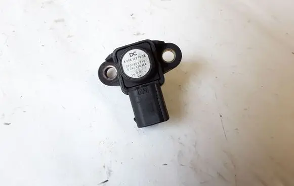 Mercedes-Benz Sprinter W906 Air pressure sensor A0061531528 0261230144