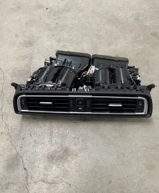 Dash center air vent grill
