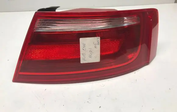 Audi A5 8T 8F Rear/tail lights 8T0945096
